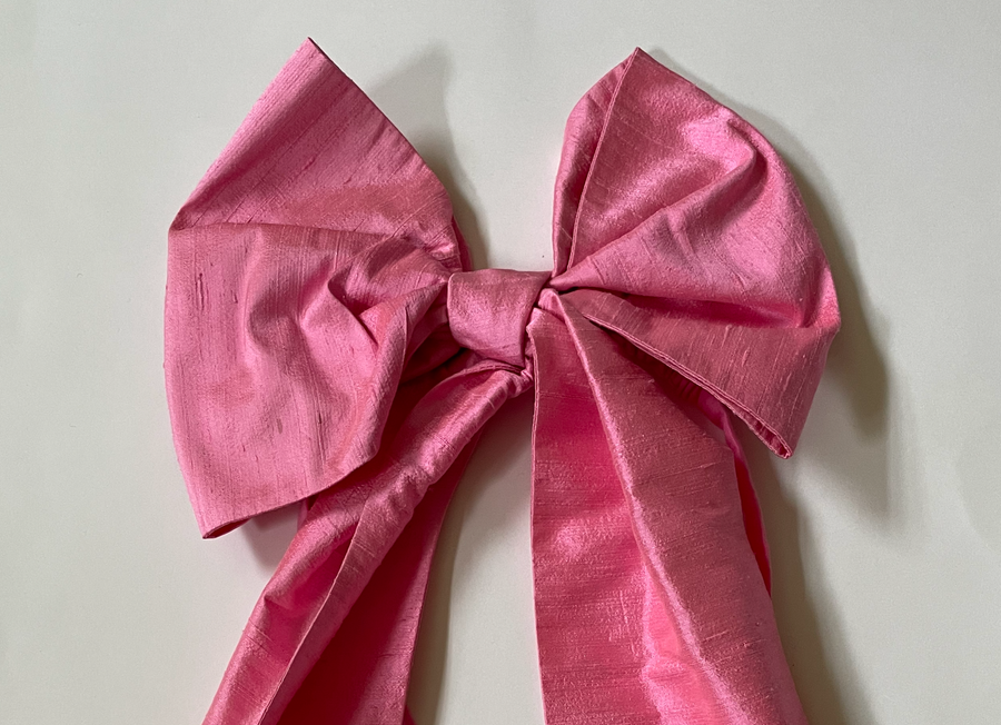 Big silk bow accessory / pink