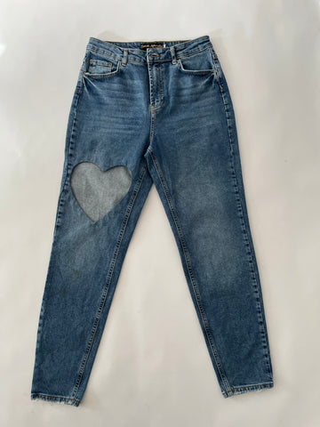 MID-WASH HEART cut out jeans/ size 28