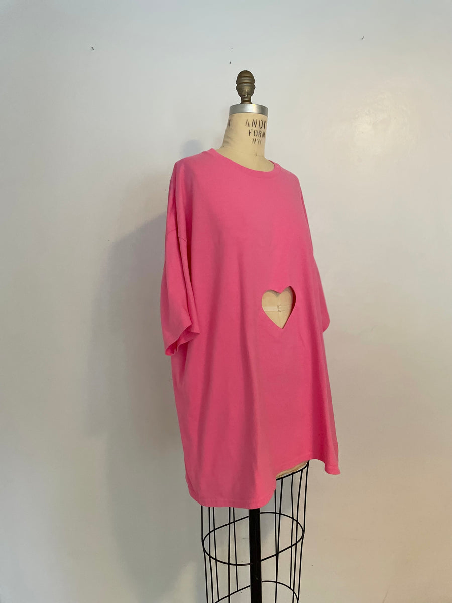 OVERSIZED PINK HEART CUT-OUT TEE