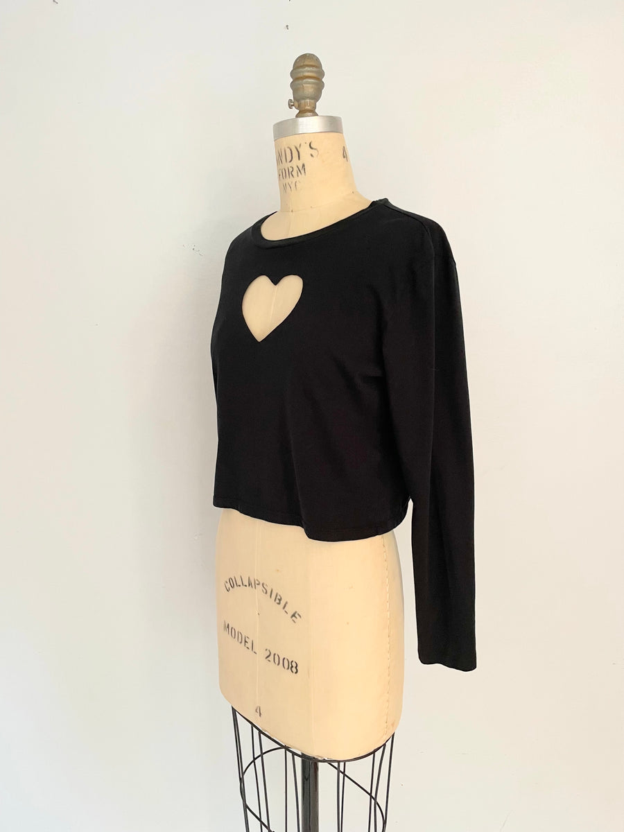 BLACK LONG SLEEVE HEART CUT OUT TEE