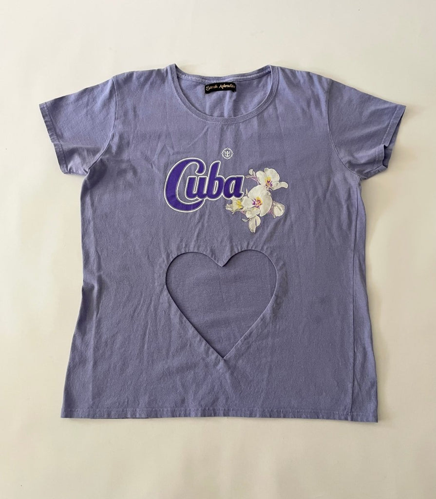 lilac t-shirt with a large heart cutout on the belly and Cuba print on a mannequin and white background
