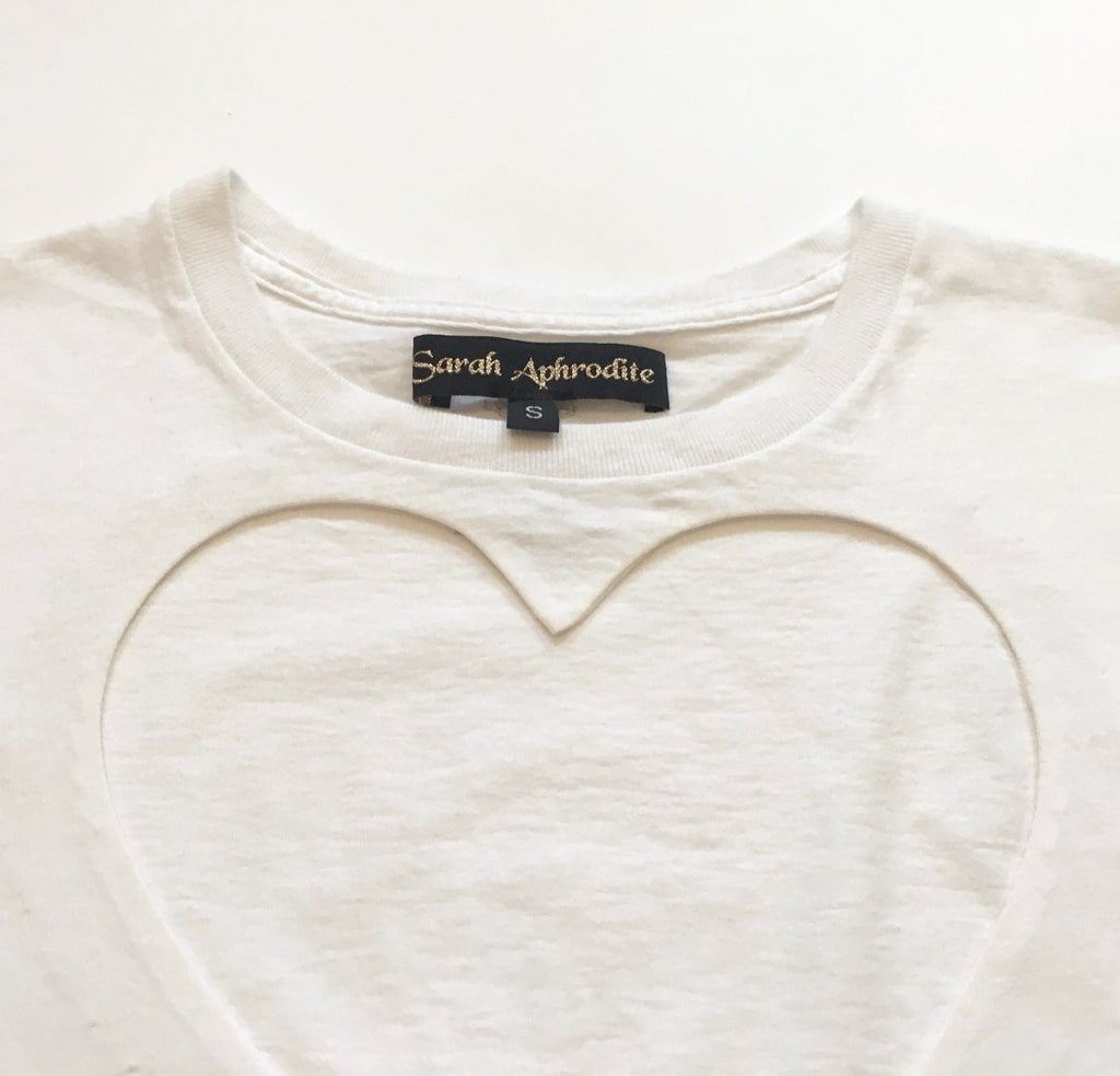 SARAH APHRODITE HEART CUT-OUT TEE