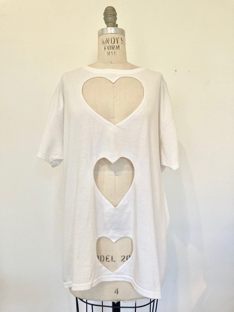 SARAH APHRODITE OVERSIZED TRIPLE HEART CUT-OUT TEE